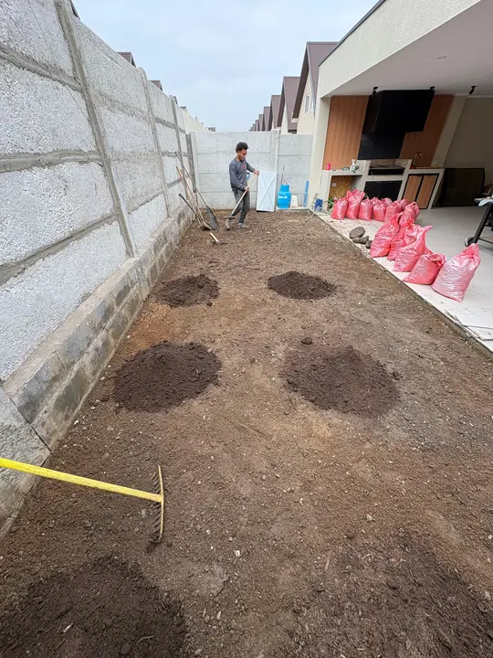 Pasillo de casa nueva en tierra